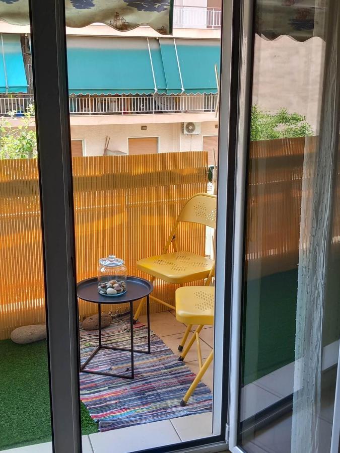 Beautiful Apartment In Koukaki! Atenas Exterior foto